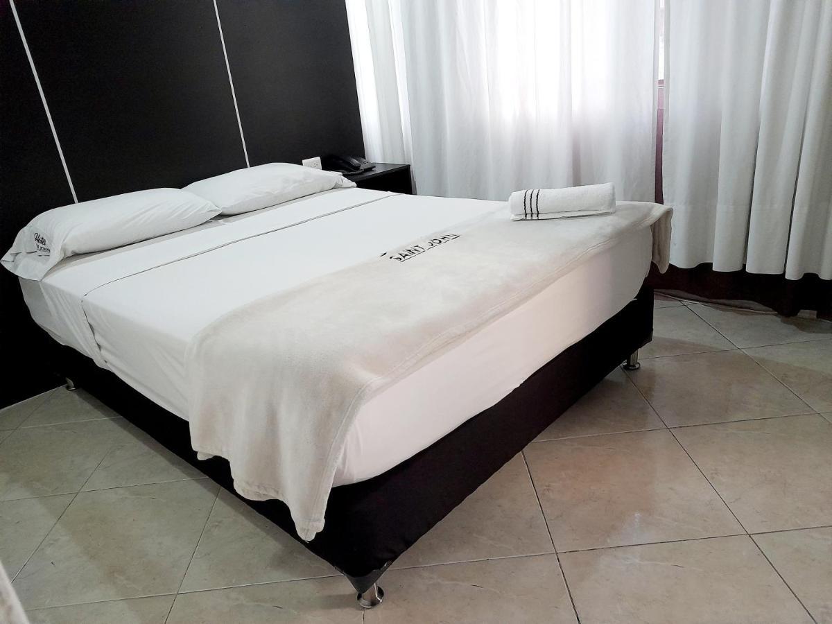 Hotel Saint John Medellín Extérieur photo