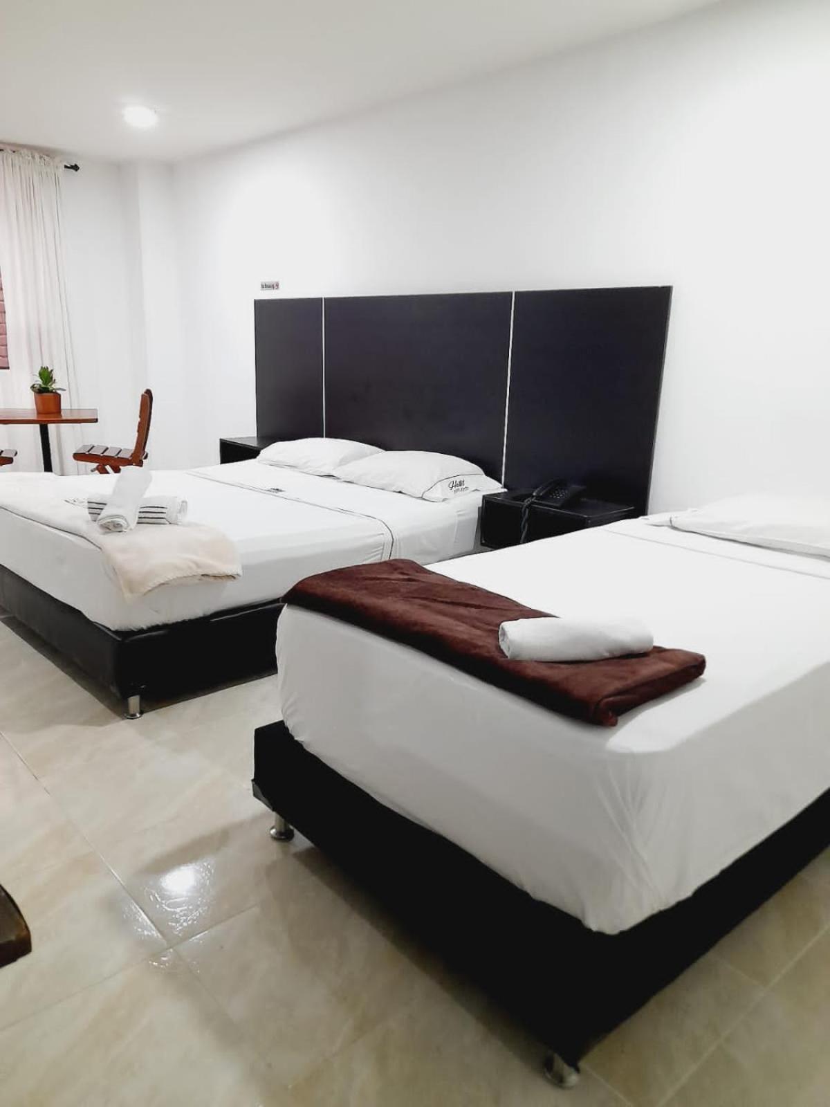 Hotel Saint John Medellín Extérieur photo