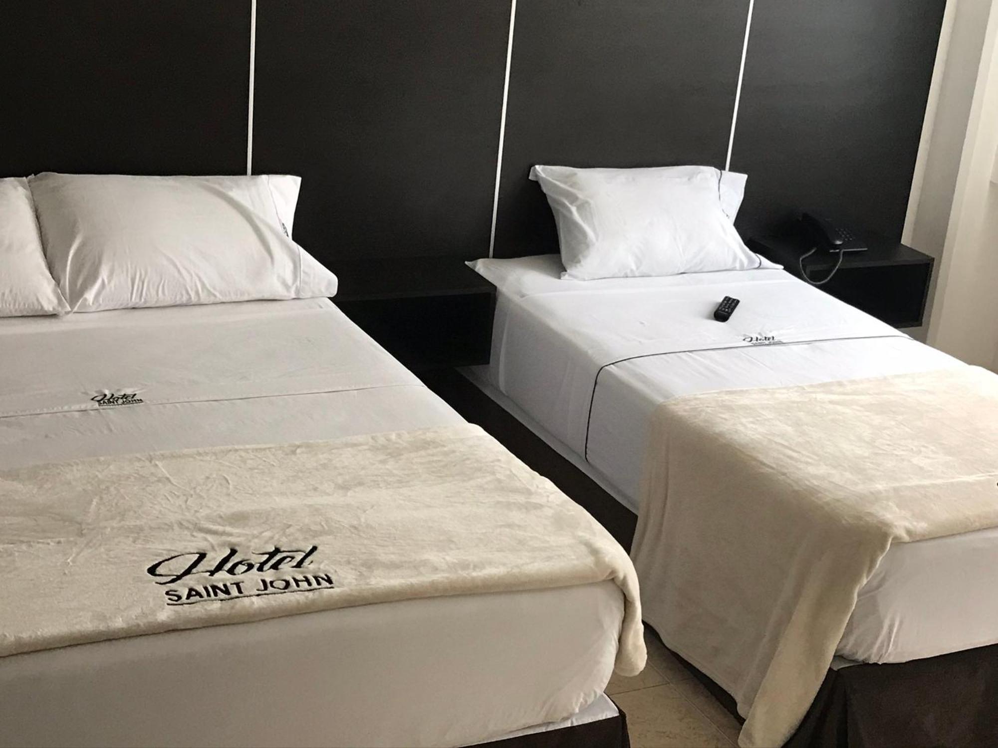 Hotel Saint John Medellín Extérieur photo
